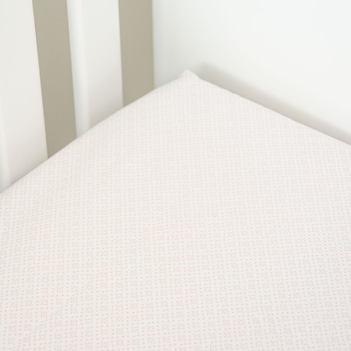 Dizzy Dot Fitted Sheet