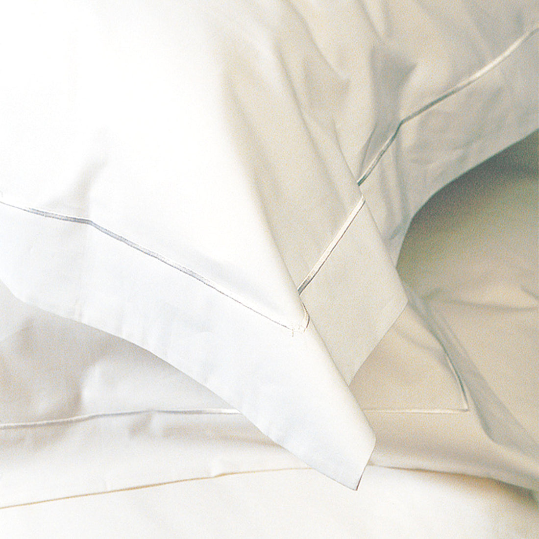 Satin-Stitch Pillowcase Set