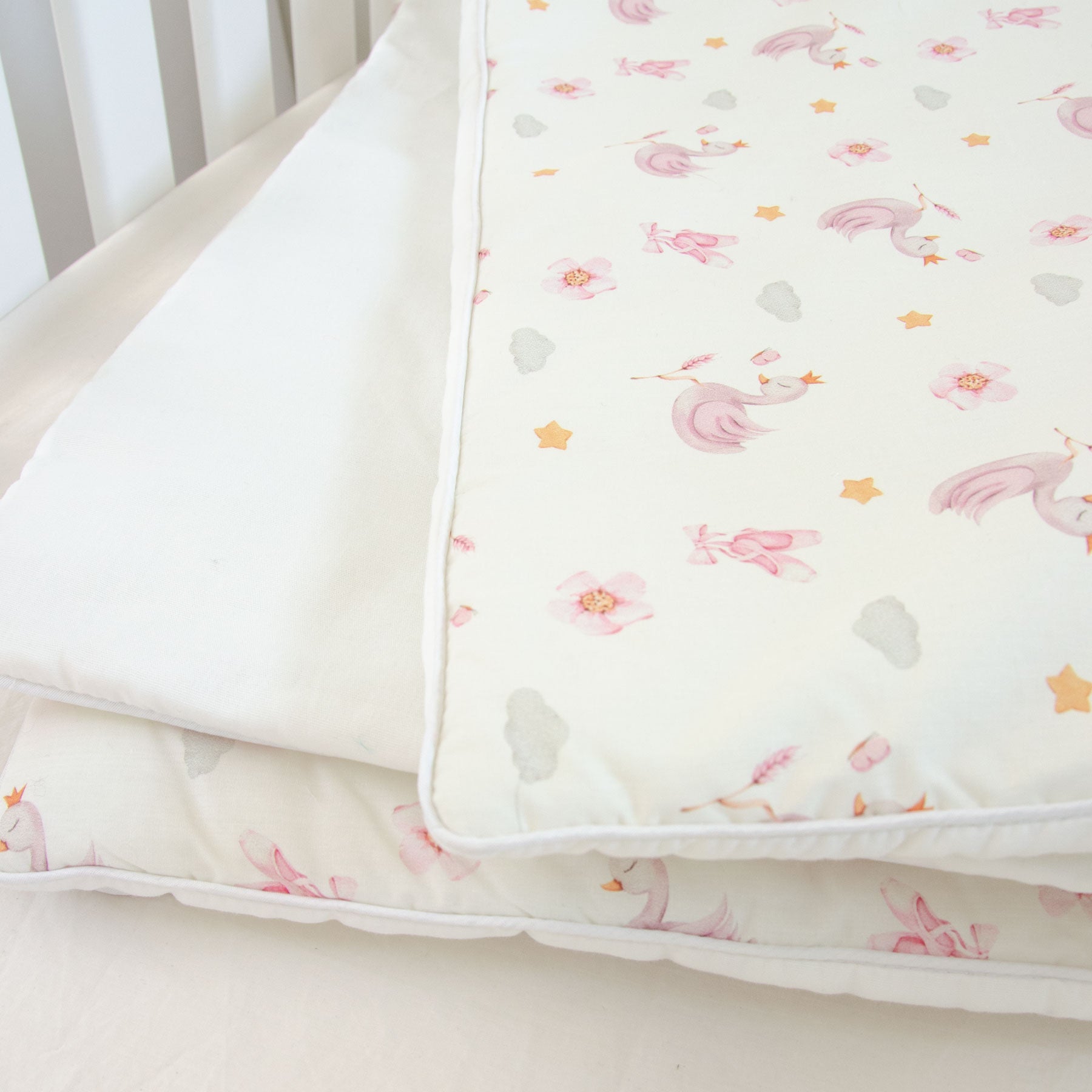 Swan Cot Comforter &amp; Pillowcase Set