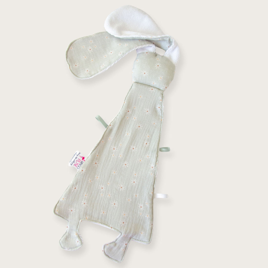 Sage Daisy Muslin Bunny Sensory Taglet