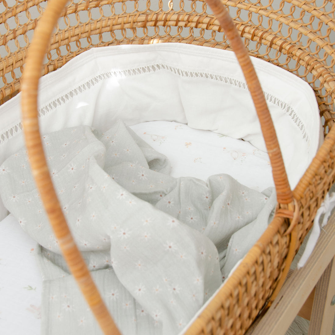 Sage Daisy Muslin Blanket Set