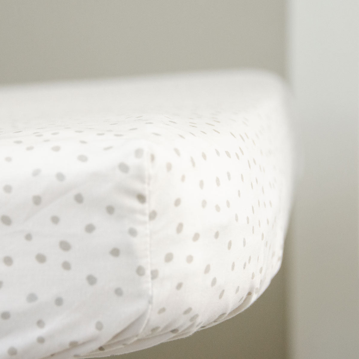 Grey Spot Fitted Sheets