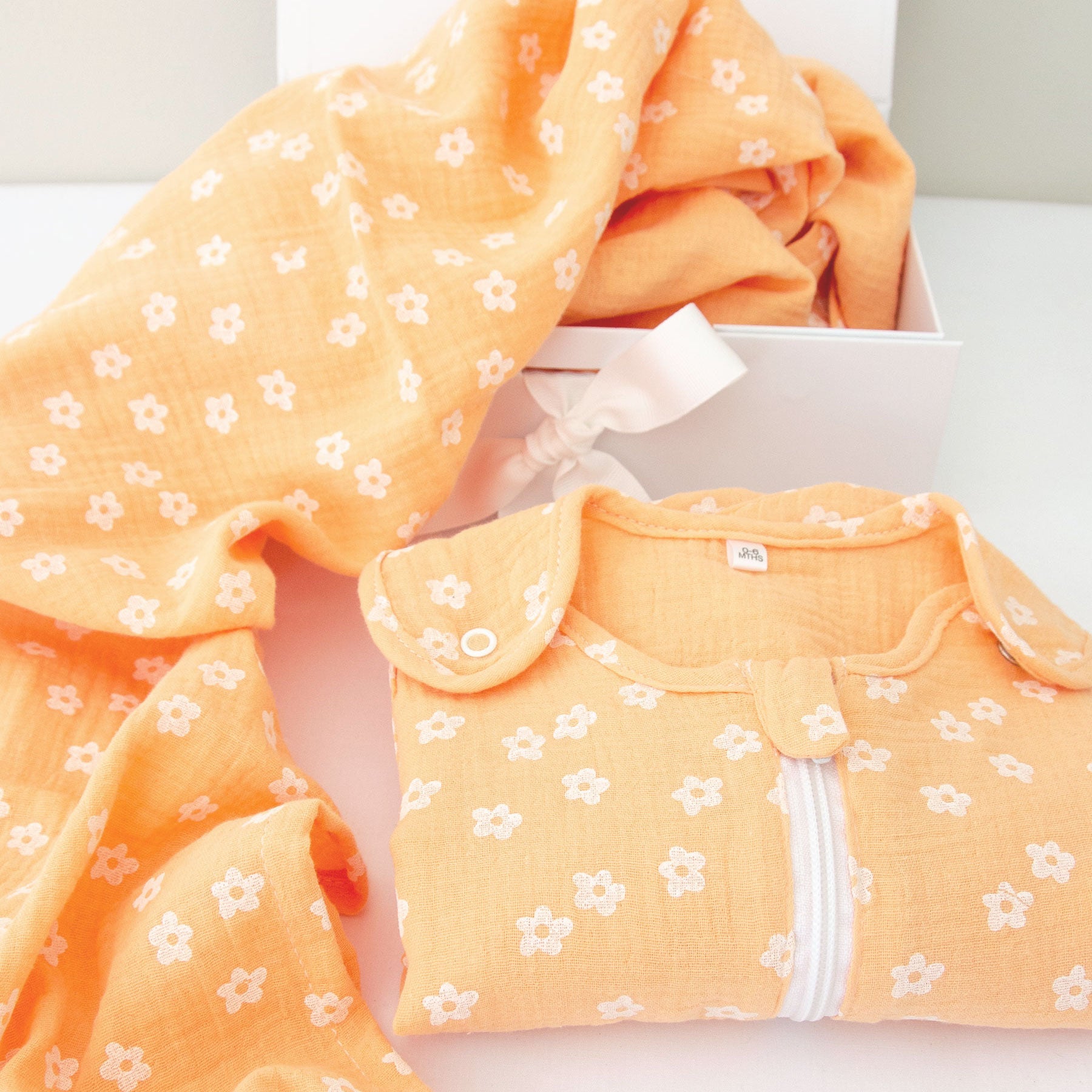 Peach Daisy Muslin Summer Sleeping Bag &amp; Blanket Set